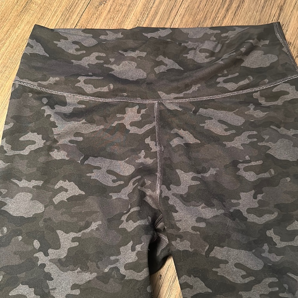 FABLETICS camo leggings